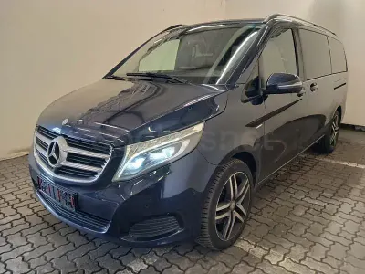 Käytetty Mercedes V250