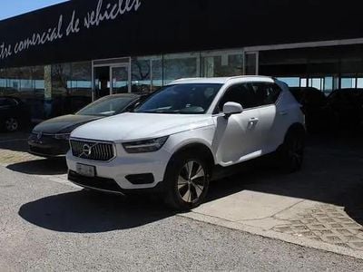 Begagnad Volvo XC40 Inscription 211 HK (155 kW) 2022 Vit SUV