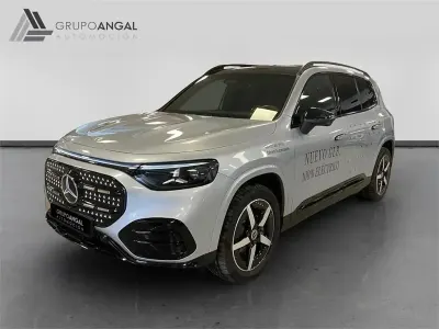 Usado Mercedes GLB250 200 kW (272 CV) 2026 Gris SUV