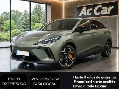 Usado MG MG4 EV 319 kW (435 CV) 2023 Verde Utilitario