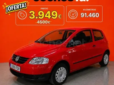 Usado VW Fox 75 CV (55 kW) 2005 Rojo Utilitario