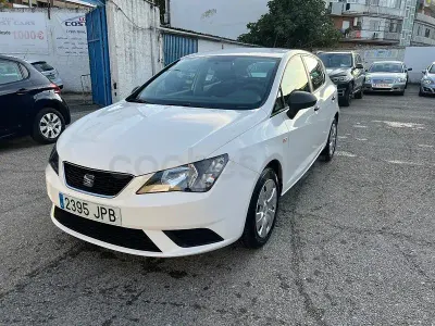 Usado Seat Ibiza CONNECT 90 CV (66 kW) 2016 Blanco Berlina