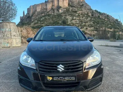 Usado Suzuki SX4 GLX 135 CV (99 kW) 2014 Marrón SUV