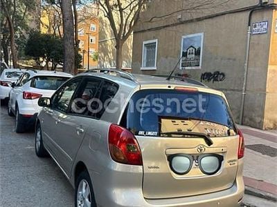 Usado Toyota Corolla Verso Terra 90 CV (66 kW) 2002 Beige Monovolumen