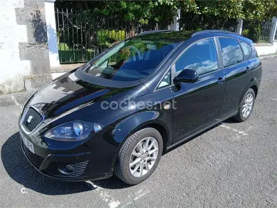 Usado Seat Altea XL I-Tech 105 CV (77 kW) 2015 Negro Monovolumen