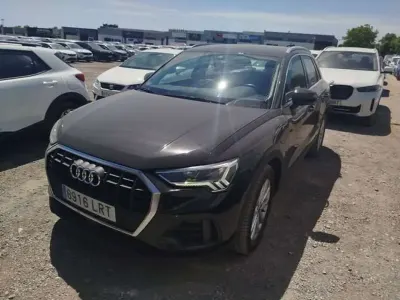 Używany Audi Q3 Advanced 245 KM (180 kW) 2021 Czarny SUV