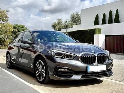 Usado BMW 118 Comfort Edition 150 CV (110 kW) 2020 Gris / plata Utilitario