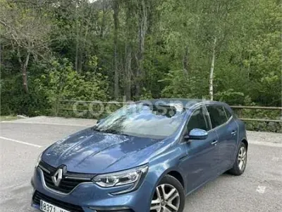 Usado Renault Mégane III Life 90 CV (66 kW) 2016 Azul Berlina