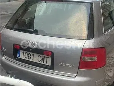 Usado Audi A6 163 CV (119 kW) 2004 Gris / plata Familiar