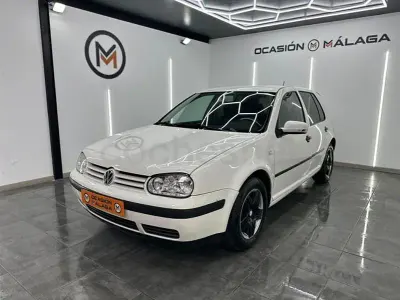 Usado VW Golf IV Highline 100 CV (73 kW) 2001 Blanco Berlina
