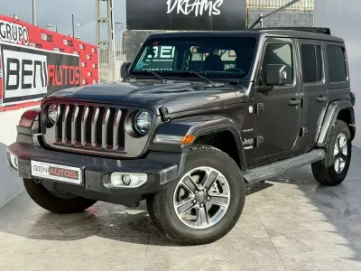 Usado Jeep Wrangler Unlimited Sahara 200 CV (147 kW) 2020 Gris SUV