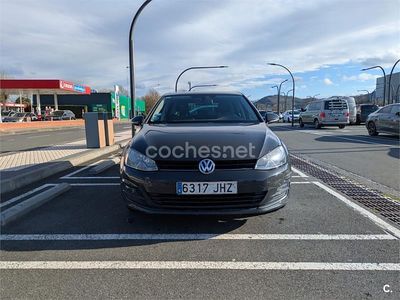 Usado VW Golf VII Advance 110 CV (80 kW) 2015 Gris / plata Berlina