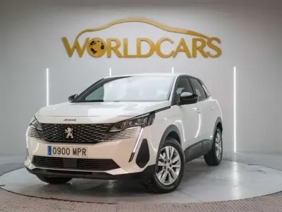 Usado Peugeot 3008 Active 131 CV (96 kW) 2024 Blanco SUV