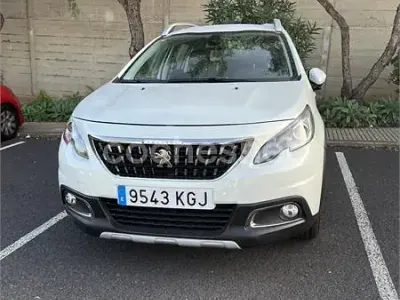Usado Peugeot 2008 Allure 110 CV (80 kW) 2017 Blanco SUV