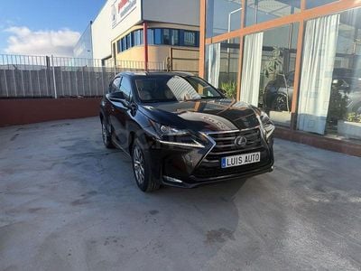 Usado Lexus NX300h Luxury Line 197 CV (144 kW) 2017 Negro SUV
