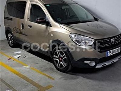 Usado Dacia Dokker 95 CV (69 kW) 2019 Naranja Monovolumen