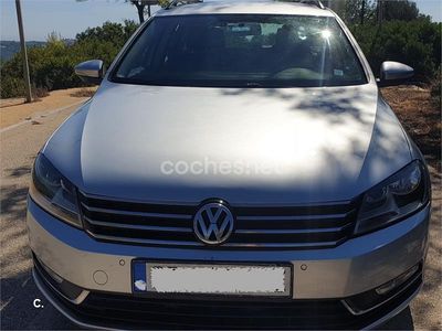 Usado VW Passat Highline 170 CV (125 kW) 2011 Gris / plata Familiar