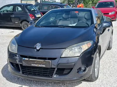 Begagnad Renault Mégane Dynamique 130 HK (95 kW) 2011 Svart Halvkombi