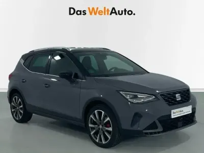 Usado Seat Arona FR 116 CV (85 kW) 2025 Gris SUV