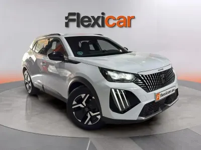 Usado Peugeot 2008 Allure 130 CV (95 kW) 2024 Blanco SUV