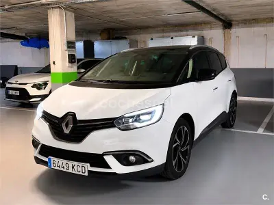 Usado Renault Grand Scénic IV Edition One 130 CV (95 kW) 2017 Blanco Monovolumen