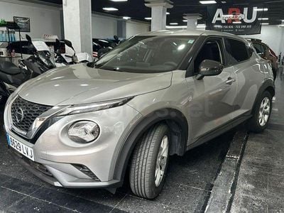 Usado Nissan Juke N-Connecta 114 CV (83 kW) 2021 Gris / plata SUV