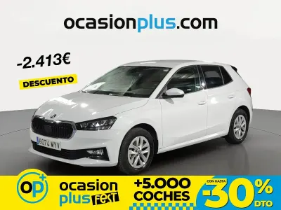 Usado Skoda Fabia Selection 95 CV (69 kW) 2025 Blanco Berlina