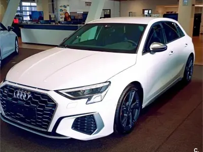 Käytetty Audi A3 310 HP (228 kW) 2023 Valkoinen Sedan