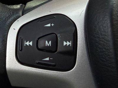 Usado Ford Fiesta Sport 120 CV (88 kW) 2011 Rojo Utilitario