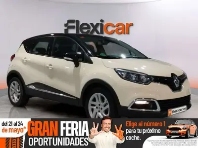 Usado Renault Captur Version S 118 CV (86 kW) 2017 Beige SUV