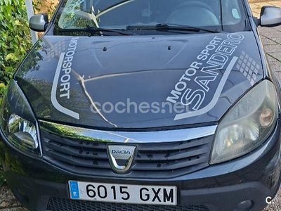 Usado Dacia Sandero Stepway 90 CV (66 kW) 2010 Gris / plata Berlina