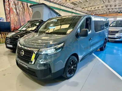 Usado Nissan Primastar N-Connecta 110 CV (80 kW) 2024 Gris / plata Monovolumen