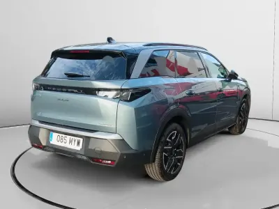 Usado Peugeot 5008 GT 136 CV (100 kW) 2025 Azul SUV