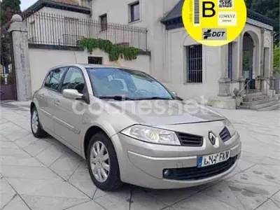 Usado Renault Mégane Privilege 150 CV (110 kW) 2007 Beige Berlina