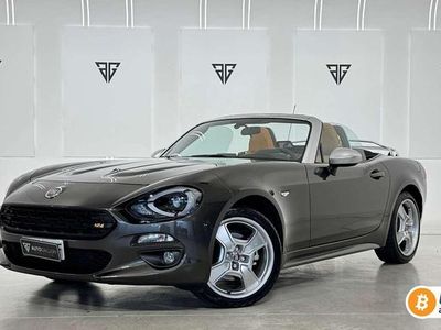 Usado Fiat 124 Spider 140 CV (102 kW) 2017 Marrón Descapotable