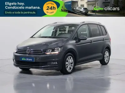 Usado VW Touran Advance 150 CV (110 kW) 2022 Gris Monovolumen