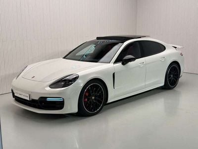 Porsche Panamera Turbo