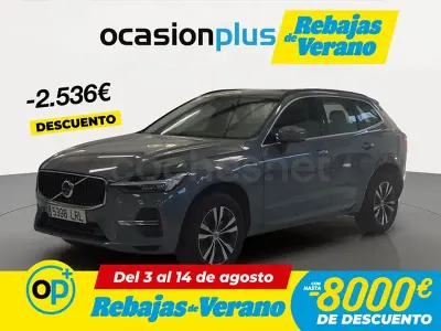 Usado Volvo XC60 Momentum 197 CV (144 kW) 2021 Gris / plata SUV