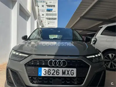 Usado Audi A1 Sportback Advanced Plus 116 CV (85 kW) 2024 Gris / plata Utilitario
