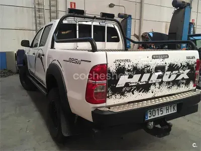 Usado Toyota HiLux 144 CV (105 kW) 2013 Blanco Pickup/Camioneta
