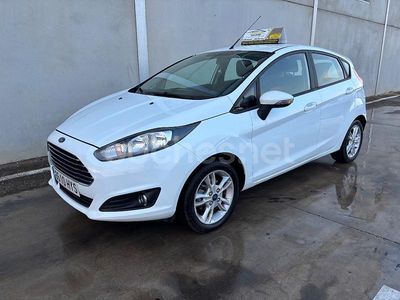 Blanco Usado 2014 Ford Fiesta Titanium Berlina | 6999 € (Precio justo)