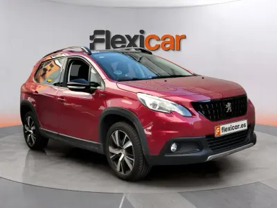 Usado Peugeot 2008 GT-line 131 CV (96 kW) 2018 Rojo SUV
