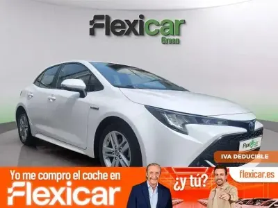 Usado Toyota Corolla Active 122 CV (89 kW) 2021 Blanco Berlina