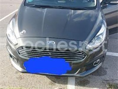 Gris / plata Usado 2016 Ford S-MAX Trend Monovolumen | 13.000 € (Caro)