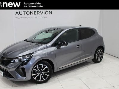 Käytetty Renault Clio V Techno 91 HP (66 kW) 2024 Harmaa Sedan