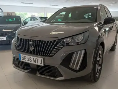 Usado Peugeot 2008 Allure 100 CV (73 kW) 2024 Gris SUV