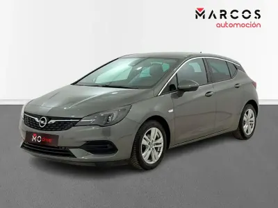 Usado Opel Astra Elegance 122 CV (89 kW) 2020