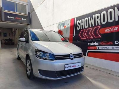 Usado VW Touran Advance 140 CV (102 kW) 2014 Gris Monovolumen