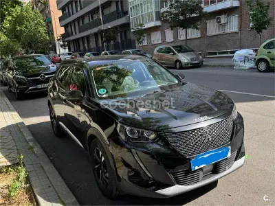 Usado Peugeot 2008 Allure 110 CV (80 kW) 2021 Negro SUV