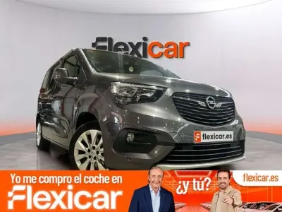 Usado Opel Combo Life Innovation 102 CV (75 kW) 2019 Gris Monovolumen